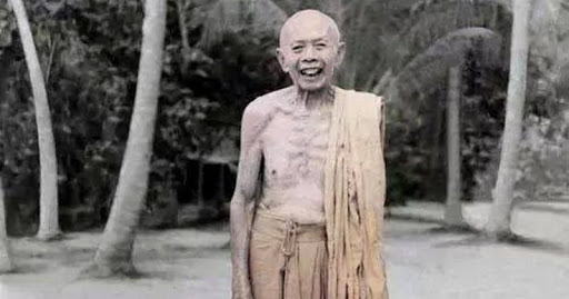 Luang Pu Tim Issarigo of Wat Laharn Rai